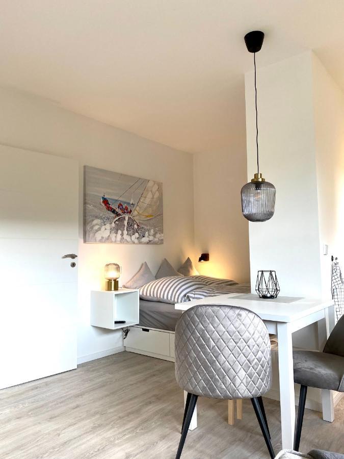Gluecksburg Ferienwohnung 'Kursnord' Rotenhaus エクステリア 写真